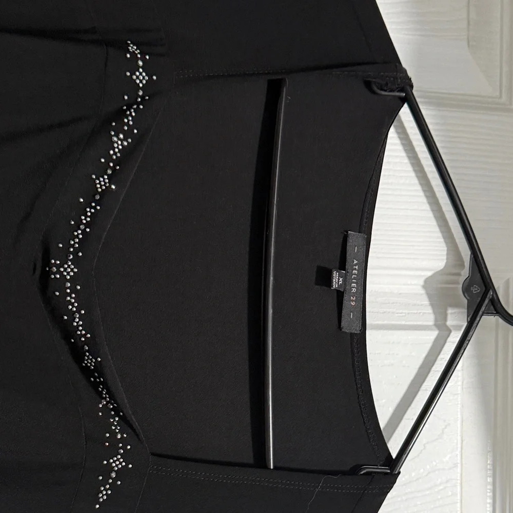 Elegant Black Blouse with Beaded Detail and tulip sleeves - Picture 5 of 5